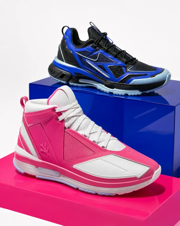 Flight High in Signal pink
