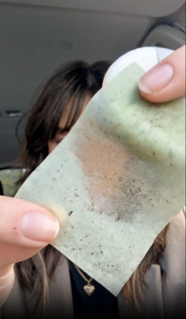 Oil Control Sheets removing sebum